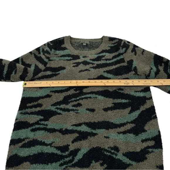 Barefoot Dreams Camouflage Sweater - Green and Black - Picture 8 of 9